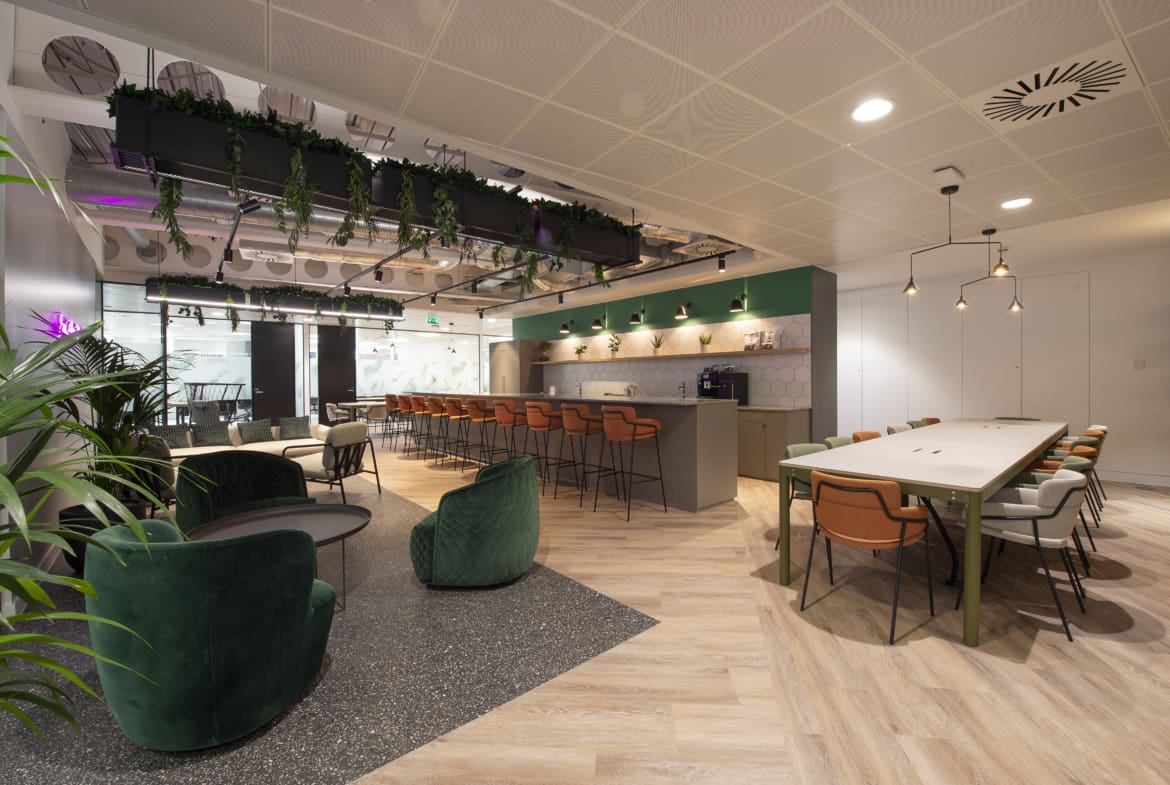 R+ Reading, 2 Blagrave Street, Reading, RG1 1AZ by Impact Working offering coworking space and serviced offices