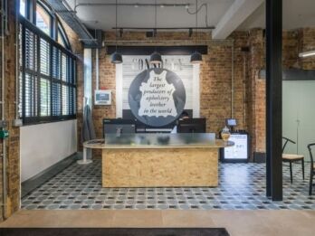 Boutique The Connolly Works, 41-43 Chalton Street, London, NW1 1JD