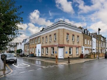 IWG 123 Disraeli Road HQ