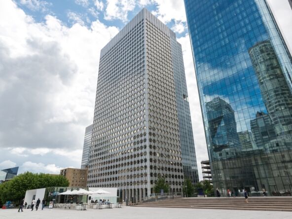 Serviced office space at 5 Place de la Pyramide, La Défense. Offices in the iconic Tour Ariane with fast access to public transport.